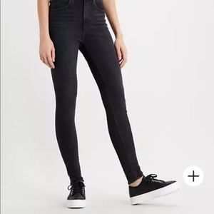 Levi's® 
MILE HIGH SUPER SKINNY WOMEN'S JEANS